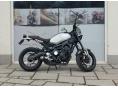 YAMAHA XSR 900